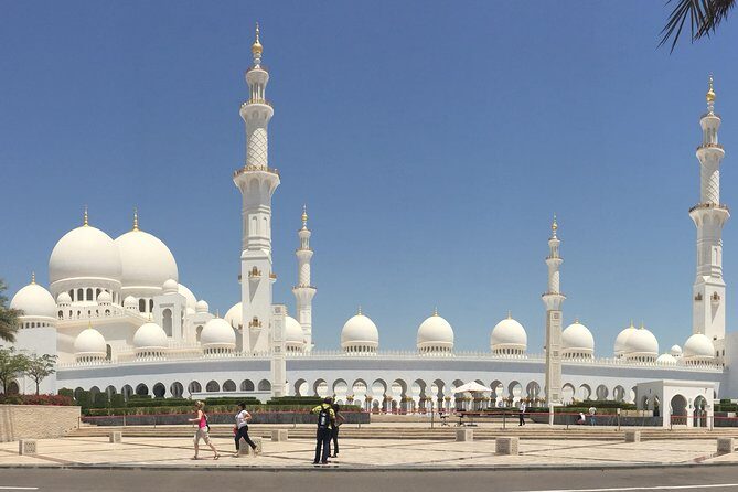 Private Abu Dhabi Tour From Dubai - Ferrari World Yas Island: a photo stop, not a full theme park day
