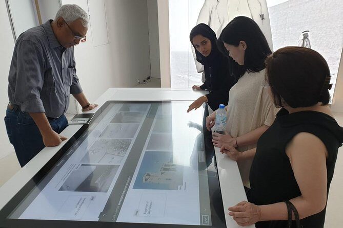 Private Abu Dhabi tour with Emirati Guide - Sheikh Zayed Grand Mosque Center: The Moment Most People Remember