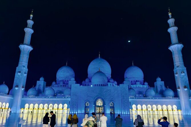 Private Abudhabi City Tour from Dubai - The Sheikh Zayed Grand Mosque: Where the Day Starts Strong