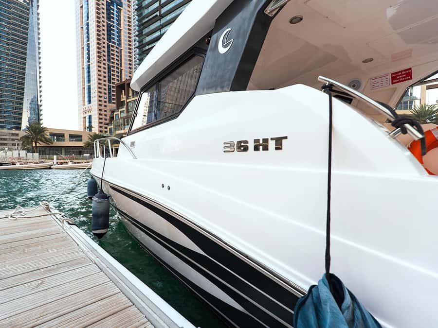 Private Boat Dubai: 36ft - Your 2–4 Hour Sights: JBR to Atlantis to Burj Al Arab