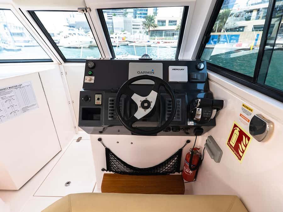 Private Boat Dubai: 36ft - What’s Included, What Costs Extra, and Food Plans