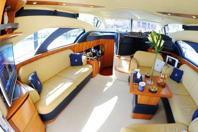 Private Charter Yacht: Dubai Marina, Atlantis And Burj al Arab - Getting the Dubai Marina skyline: your main photo runway