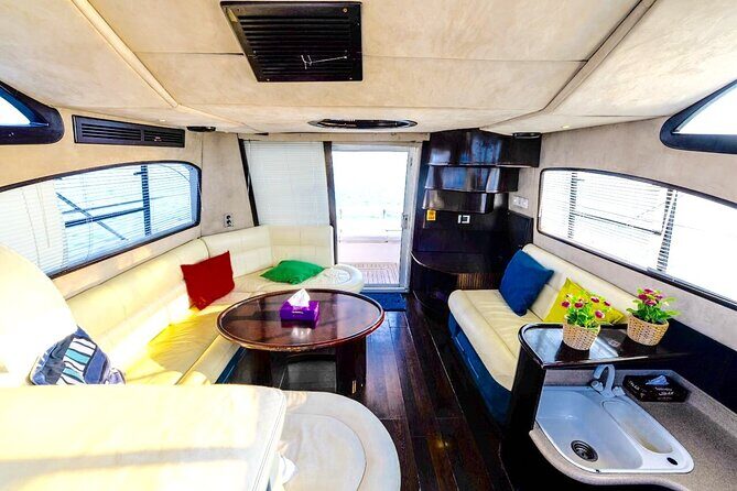 Private Charter Yacht: Dubai Marina, Atlantis And Burj al Arab - Bluewaters Island and Ain Dubai: the modern coastline angle