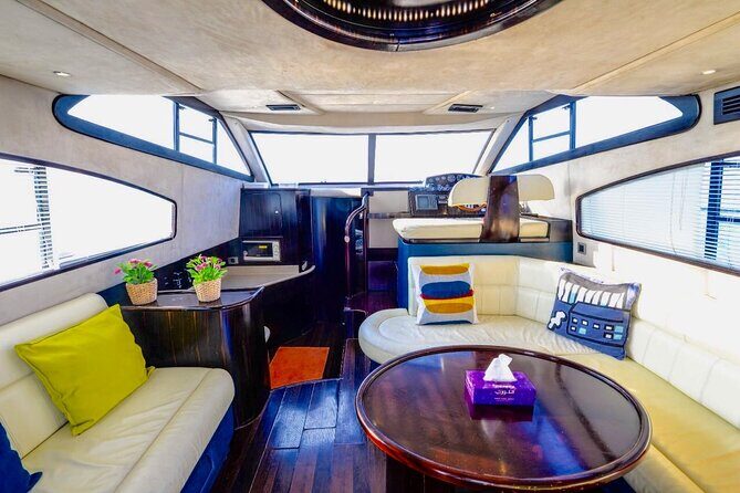 Private Charter Yacht: Dubai Marina, Atlantis And Burj al Arab - Palm Jumeirah cruise time: the iconic shape, from the water