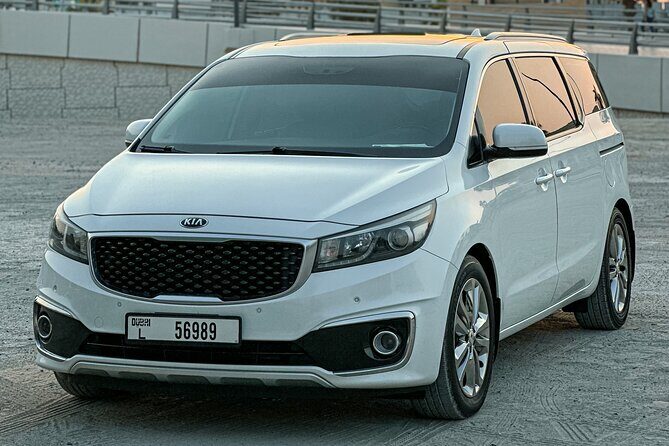 Private Chauffeur Service in Dubai - The Big Caution: Time Expectations and Driver Style