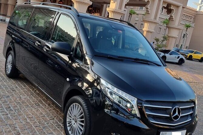 Private Chauffeur Services with Vehicles - Comfort for groups up to 10 (and why it matters in Dubai)