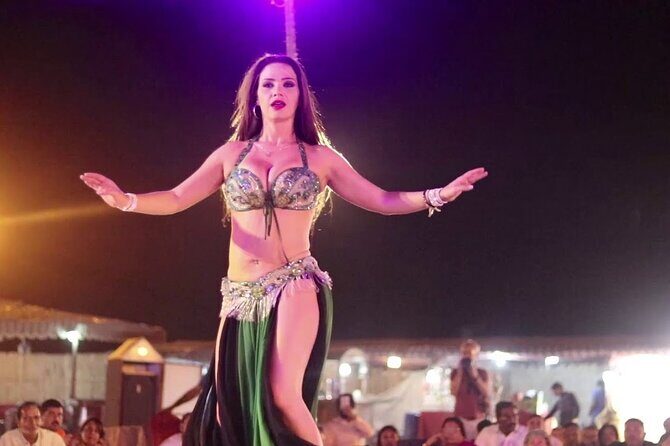 Private Desert Safari Dubai with BBQ Dinner and Belly Dance - Sunset photo moments and the camp welcome you’ll actually notice