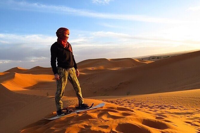 Private Dinner in the Heart of the Desert with Entertainment show - Dinner in the desert on traditional carpets: Food, shisha, and bonfire mood