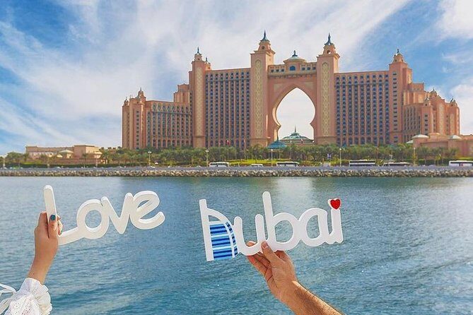 PRIVATE Dubai City Tour up to 6 person (Museum | Souk | Atlantis | Beach & more) - Private luxury SUV and licensed guide: getting your bearings fast