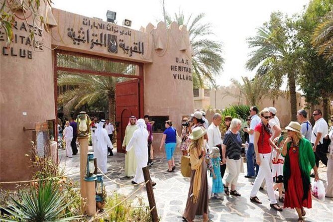Private Full Day Abu Dhabi City Tour with Pick Up - Miraj Islamic Art Centre: short visit, strong visual storytelling