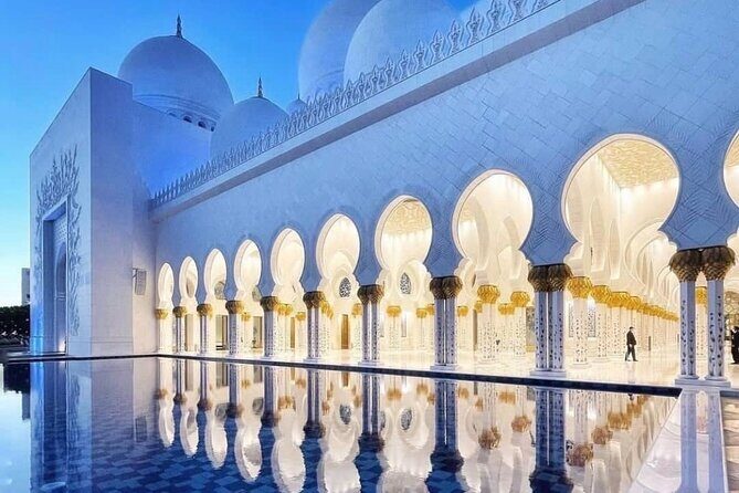 Private Full Day Tour Abu Dhabi City, Grand Mosque & Palace - Marina Mall lunch plus Al Qibab Art Gallery walk