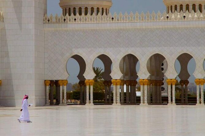Private Full Day Tour of Abu Dhabi - Guide Quality: What You’ll Feel in the Flow of the Day