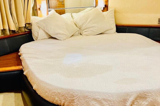 Private Luxury Yacht Tour From Dubai Marina - Price and Value: Is $280 per Person Worth It?