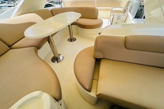 Private Luxury Yacht Tour From Dubai Marina - Your Route: Boarding at Dubai Marina and the Famous Water Pass-By Moments
