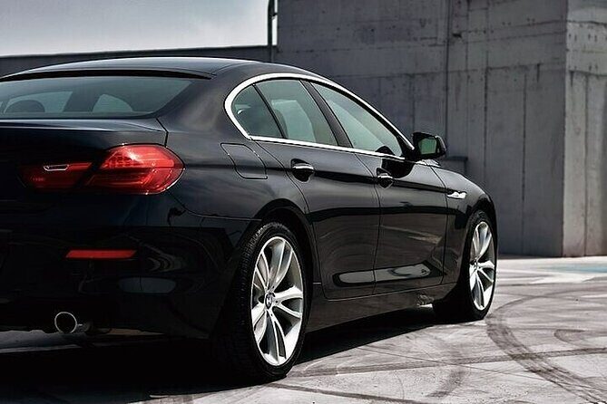 Private One-way Abu Dhabi Airport Transfer To Abu Dhabi - Key highlights at a glance