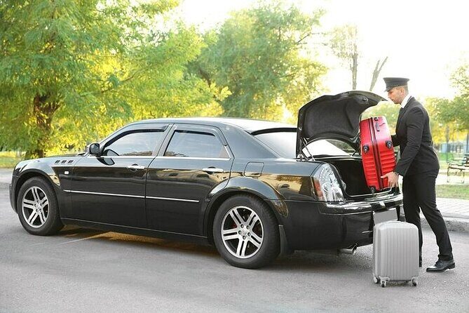 Private One-way Abu Dhabi Airport Transfer To Abu Dhabi - What you get: private, one-way, and built for simple arrival