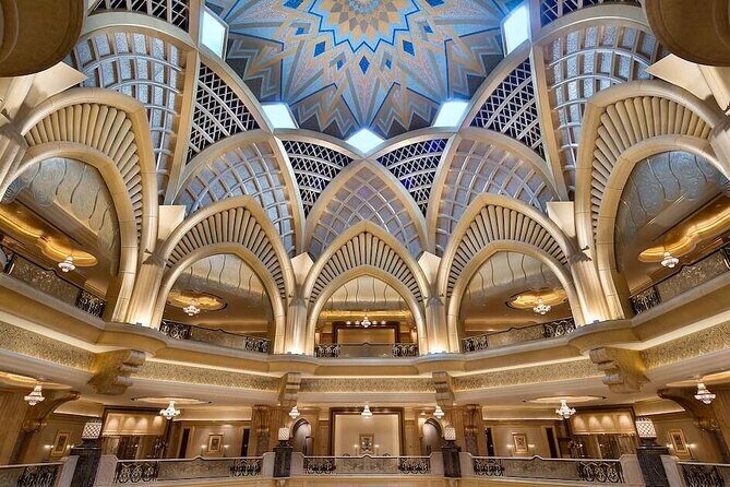 Private Sightseeing Tour in Abu Dhabi - Abu Dhabi Dates Market: tasting as cultural education
