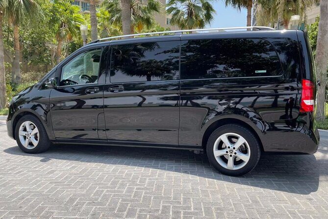 Private, Small and Big Groups Rent a Van in Dubai - Included comforts: why the small details matter more than you’d expect