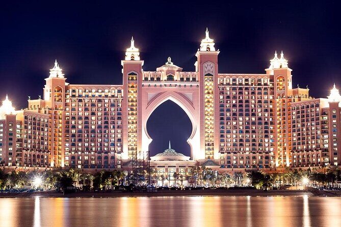 Private Tour at Night in Dubai - Palm Jumeirah and The Pointe: Atlantis in One Shot