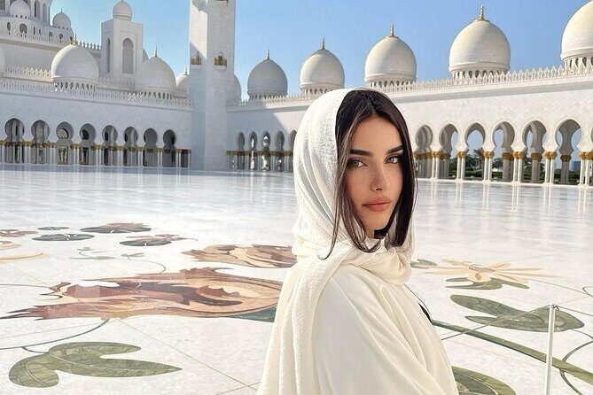 Private Tour in Abu Dhabi City with BAPS Temple - Marina Mall Lunch Break and the Marina Eye Views