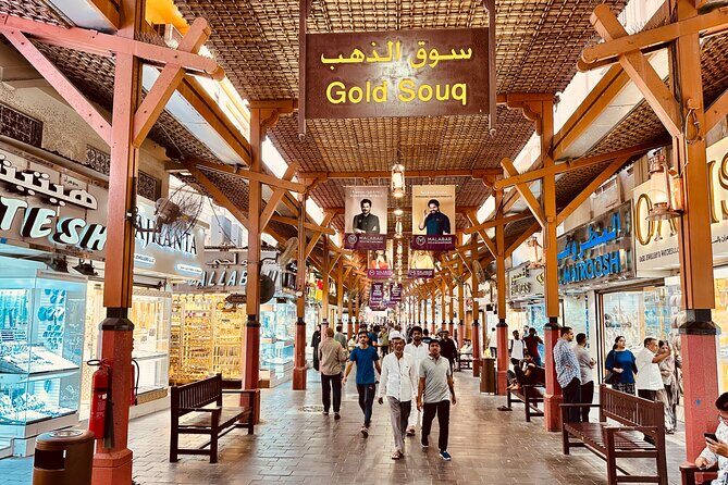 Private Tour Old Dubai Souks Creek and Abra Tour with Tastings - Dubai Museum and Al Fahidi Fort: heritage you can read