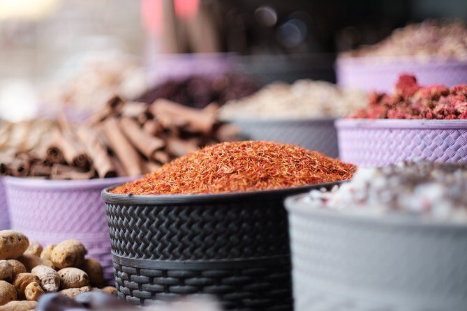 Private Tour: Roam the Backstreets of Old Dubai with an Insider - Your Morning Start: Al Ghubaiba Metro to Bur Dubai Lanes
