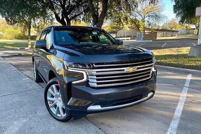 Private Transfer: Dubai Airport DXB to Dubai City in Luxury SUV - What You Ride: luxury options for up to five with luggage