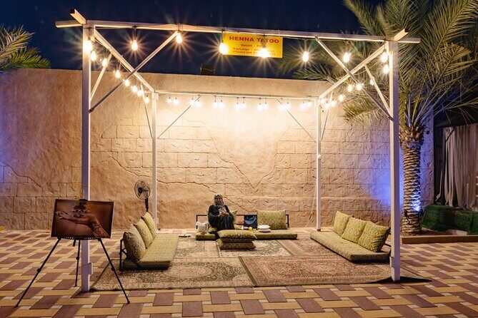 Private Vegan and Vegetarian Friendly Safaris Dubai - Camp Entertainment: Fire Shows, Tanoura, and Belly Dance
