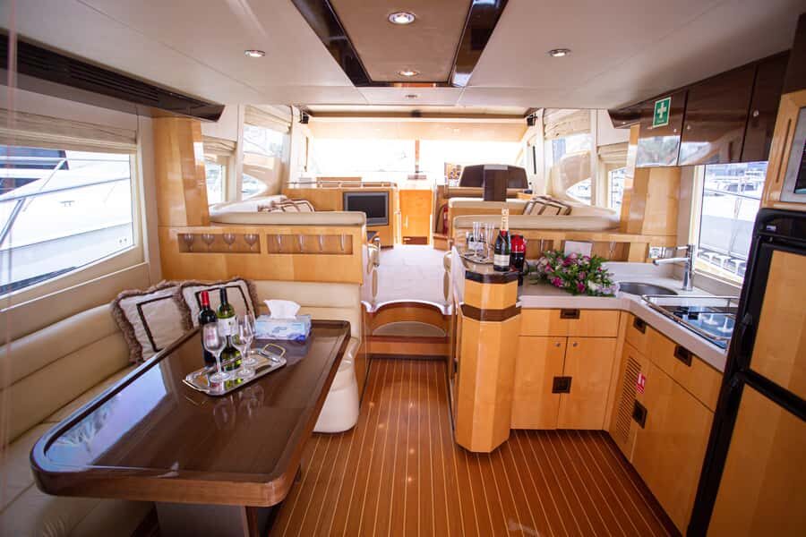 Private Yacht Dubai: 56ft - Key things to know before you book