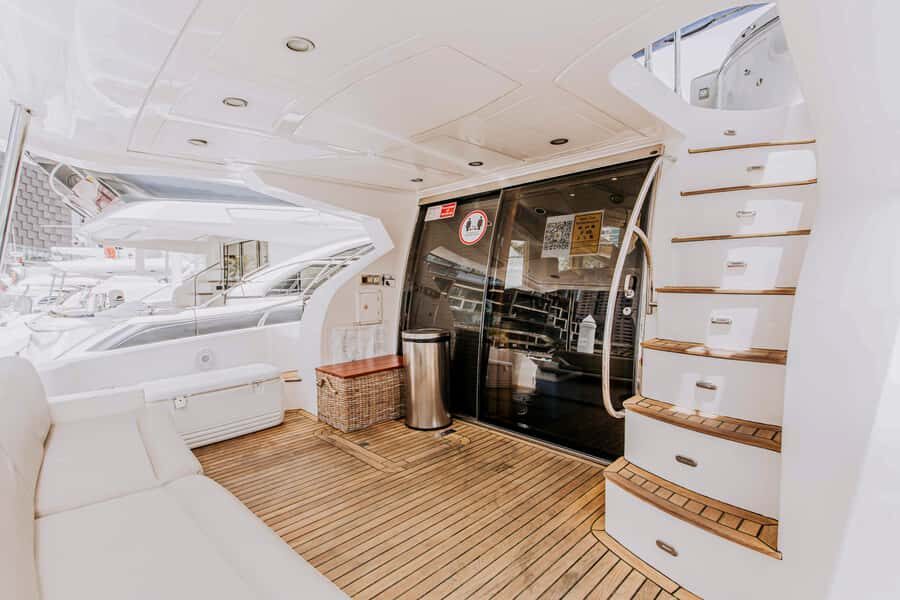Private Yacht Dubai: 56ft - Bluewaters Island and Ain Dubai: the photo stop you’ll actually remember