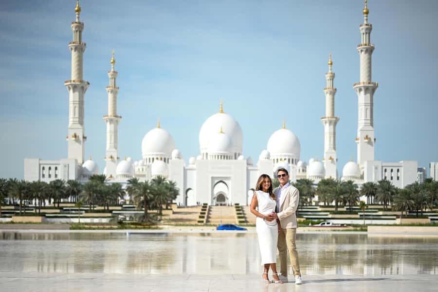 Professional Photoshoot at Sheikh Zayed Mosque - Meeting at the Main Entrance: How the Session Starts
