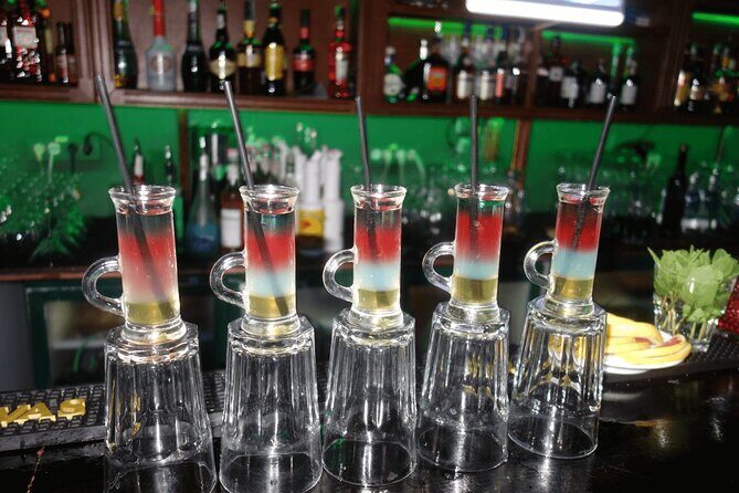 Pub Crawl Dubai: Private, Birthdays & Corporate Events - Stop 1: Dubai Marina open-lounge warm-up with views and room to breathe