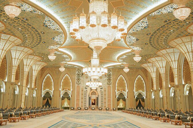 Qasr Al Watan Abu Dhabi - What to Wear Inside: Respectful Clothing and Clear Etiquette
