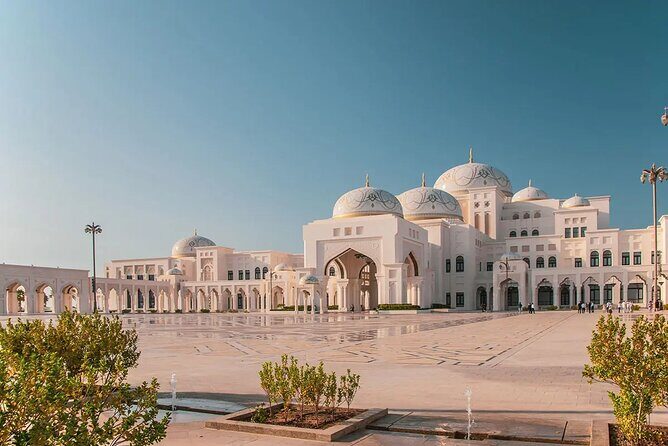 Qasr Al Watan Entry Ticket in Abu Dhabi - Using the mobile ticket without stress