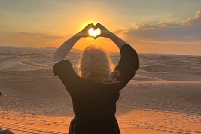 Red Dune Desert Safari With 4x4 pick up & drop off BBQ Live Show - Hitting Lahbab at 2:30pm: where the red dunes do the talking