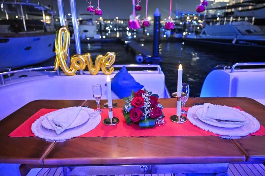 Romantic Dinner on Private Yacht - Where you start: Amwaj Al Bahar and the “arrive ready” feeling