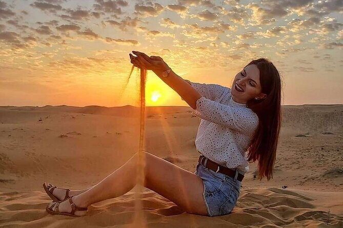 Safari with BBQ Dinner - Live Shows Under the Desert Night Sky