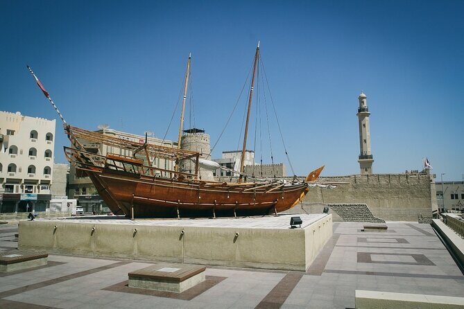 Semi-Private Half-Day Tour of Old Dubai City - Dubai Creek by Abra (or Water Taxi): The Emotional Part That Still Feels Practical