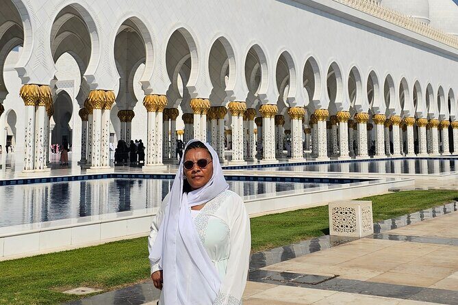Shaikh Zayed Grand Mosque Abu-Dhabi Tour pickup From Dubai - Emirates Palace (Mandarin Oriental) and Etihad Towers: quick views with smart expectations