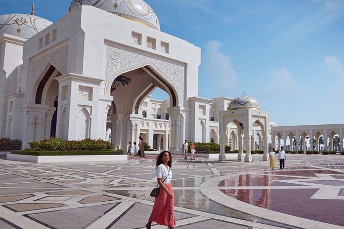 Shared Full Day Guided Tour Visit to Abu Dhabi - Key Things You’ll Notice on This Abu Dhabi Day Trip