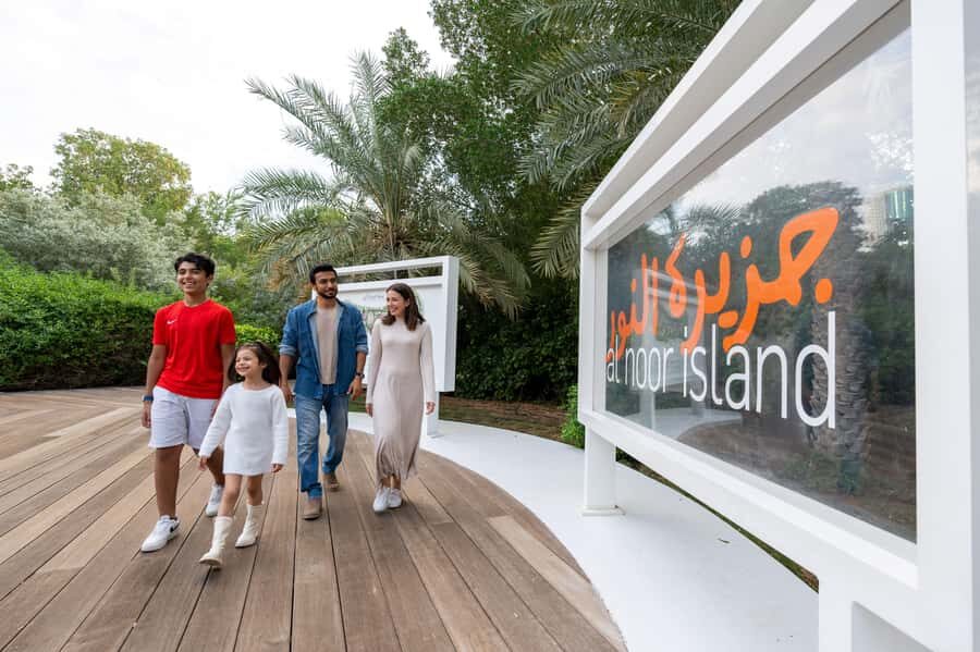 Sharjah: Al Noor Island and Butterfly House Entry Ticket - Café access included: timing your rest the smart way