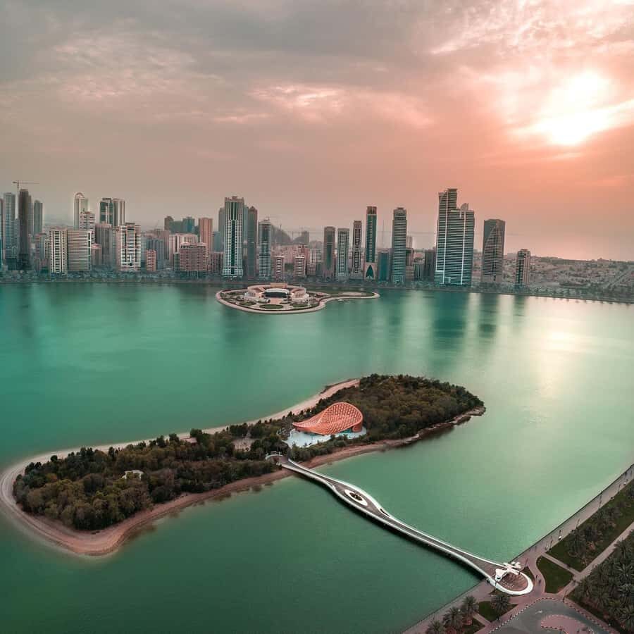 Sharjah: Al Noor Island Entry Ticket - What you need to bring for a comfortable day in Sharjah sun