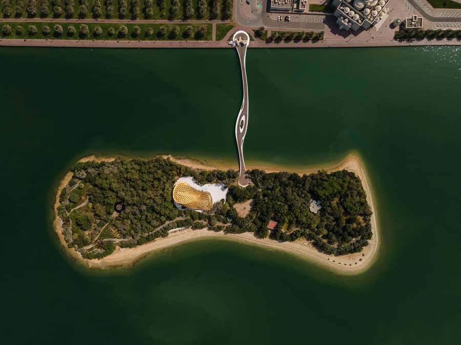 Sharjah: Al Noor Island Entry Ticket - Finding the entrance near Al Noor Mosque and Khalid Lagoon