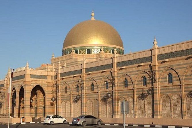 Sharjah Half-Day Tour from Dubai With Spanish-Speaking Guide - Stop 1: Sharjah Museum of Islamic Civilization (the inside visit)