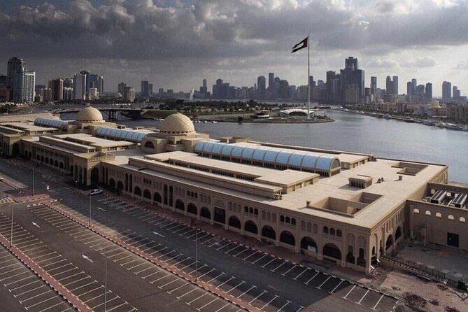 Sharjah Private City Tour from Dubai - Souk Al Arsah: air-conditioned alleys and traditional shopfronts