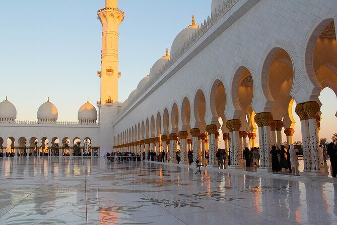 Sheikh Zayed Mosque Half Day Tour in Abu Dhabi - Is It Truly a Guided Tour?
