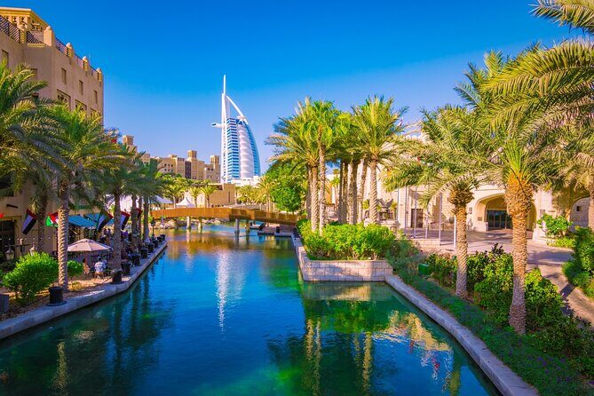 Snapshot Tour of Dubai includes photo stop at Atlantis & Madinath Jumeirah - Palm Jumeirah: The “Instagram Shot” Reality Check
