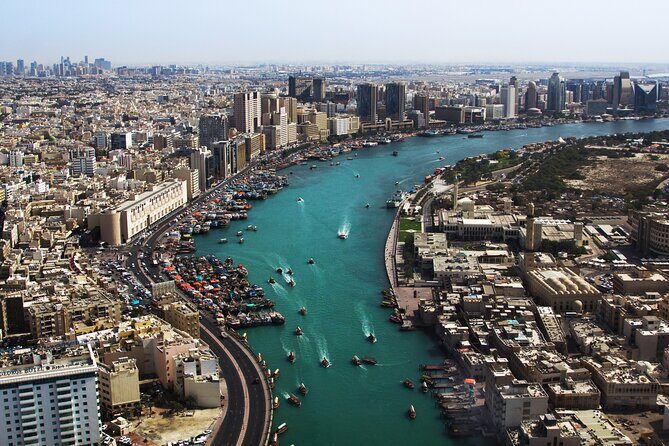 Snapshot Tour of Dubai includes photo stop at Atlantis & Madinath Jumeirah - Jumeirah Mosque and Dubai’s Traditional Side