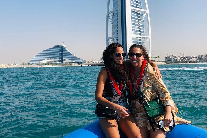 Speedboat Dubai: 60 Mins Guided Burj Al Arab & Atlantis Tour - The Boat Experience: Speed, Crew Help, and Photo-Friendly Runs