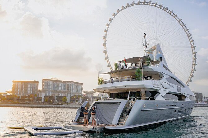 Sunseeker Superyacht: VIP Dining, Premium Drinks & Music - Key highlights